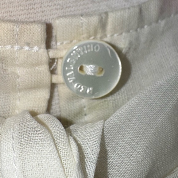 Red Valentino White Strawberry Print Tie-Back Button-Down Tank - Picture 9 of 9